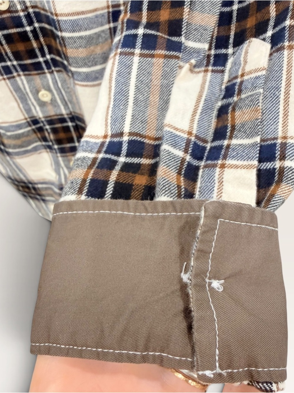 AG Men’s Small Aiden Plaid 100% Cotton Flannel Button-Up Shirt NWT Cream/Navy - Picture 11 of 16